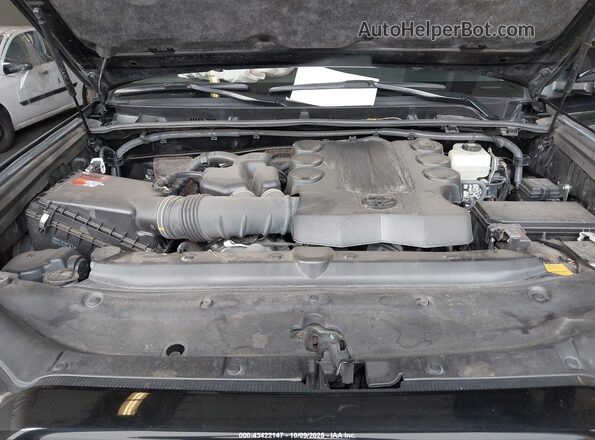 JTERU5JR5N6007404 2022 TOYOTA 4RUNNER Black Widok z tyłu