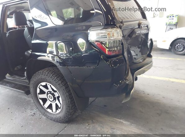 JTERU5JR5N6007404 2022 TOYOTA 4RUNNER Black Widok z przodu