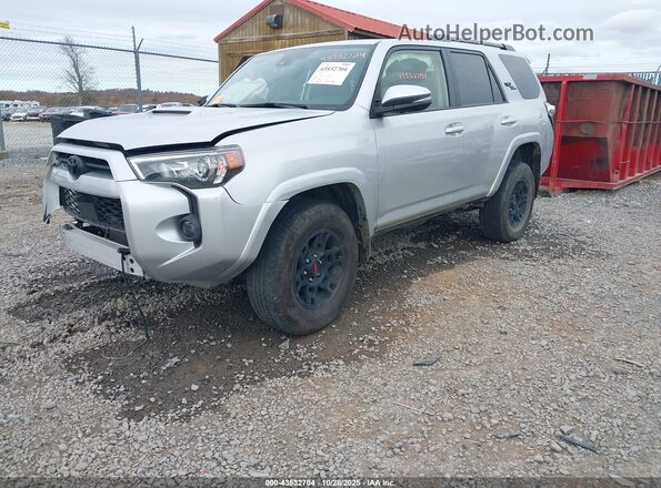 JTERU5JRXP6190995 2023 TOYOTA 4RUNNER Silver Przód lewy