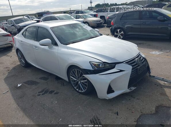 JTHBA1D22H5048295 2017 LEXUS IS 200T Белый Передняя правая четверть