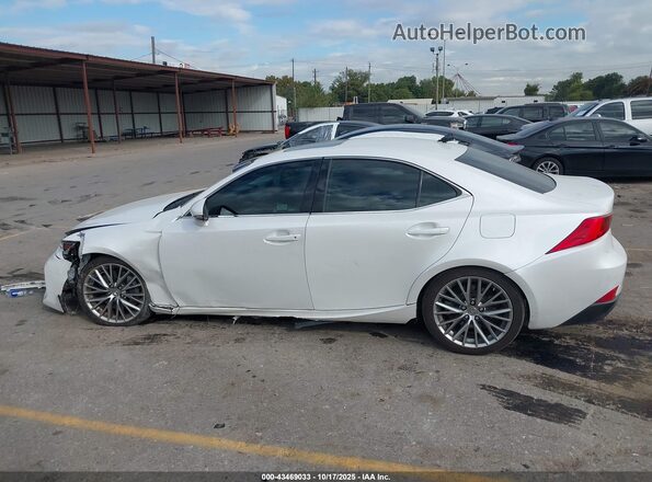 JTHBA1D22H5048295 2017 LEXUS IS 200T Белый Вид задней части салона