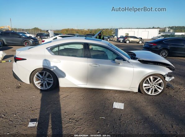 JTHC81F24M5045079 2021 LEXUS IS 300 Белый Вид задней части салона