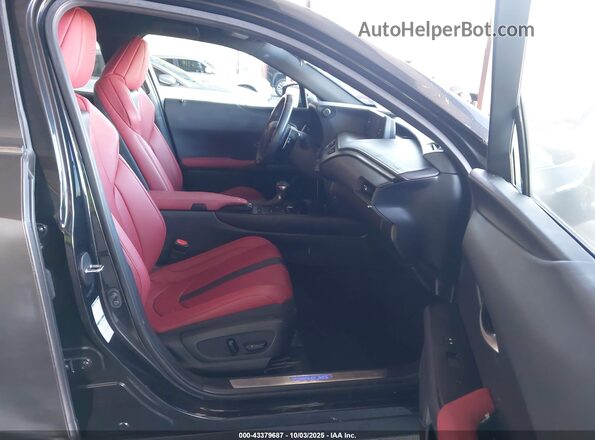JTHE9JBH0N2056874 2022 LEXUS UX 250H Черный Вид салона спереди