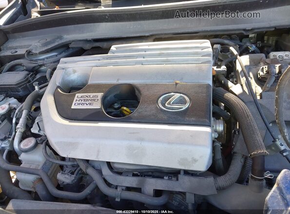 JTHP9JBH6L2027143 2020 LEXUS UX 250H Pewter Вид сзади