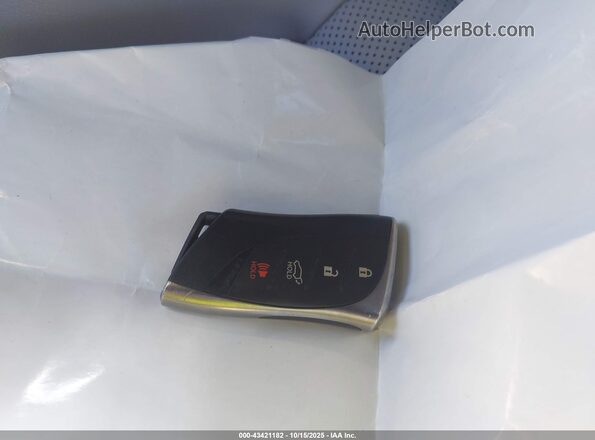 JTHP9JBHXL2021457 2020 LEXUS UX 250H Silver Widok deski rozdzielczej
