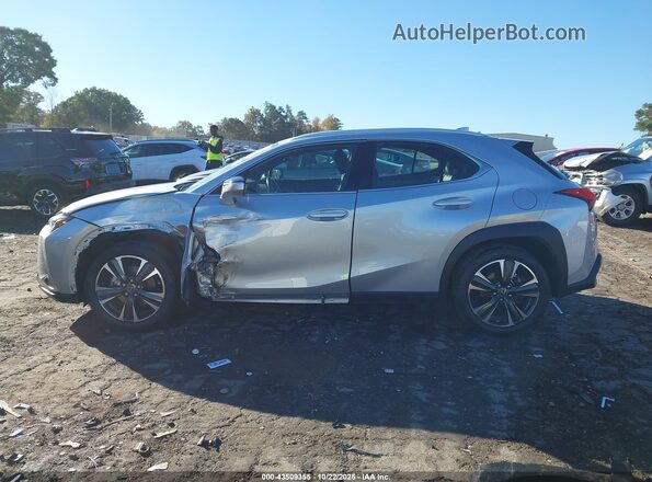 JTHY3JBH3K2010336 2019 LEXUS UX 200 Silver Սալոնի 360 աստիճան տեսք