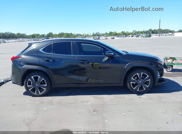 JTHY3JBH5K2019846 2019 LEXUS UX 200 Black უკანა სალონის ხედი