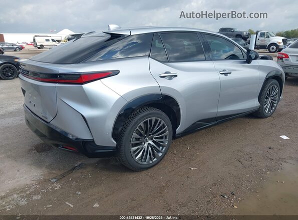 JTJAAAAB7PA012204 2023 LEXUS RZ 450E Silver Tył prawy