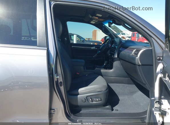 JTJAM7BX5P5365232 2023 LEXUS GX 460 Серый Вид салона спереди