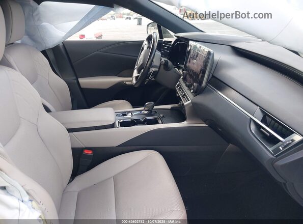 JTJCHMAA6R2016707 2024 LEXUS RX 350 Белый Вид салона спереди