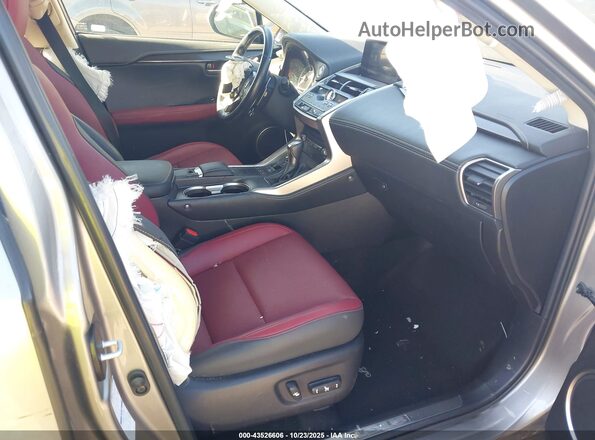 JTJDARDZ0M2258649 2021 LEXUS NX 300 Silver Widok wnętrza z przodu
