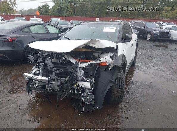 JTMABACA7SA105608 2025 TOYOTA BZ4X White Вид спереду