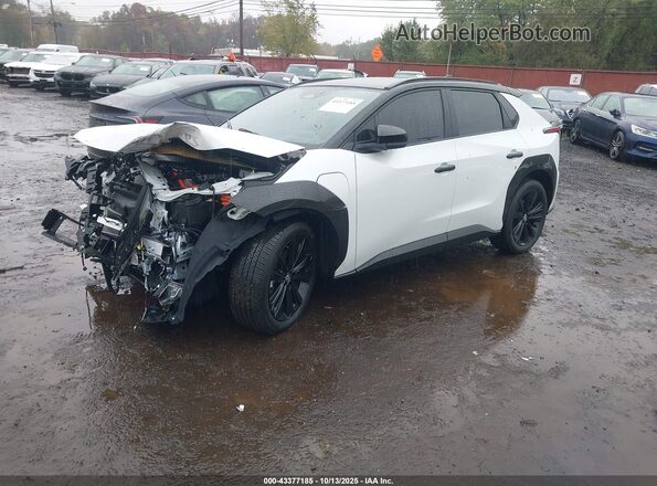 JTMABACA7SA105608 2025 TOYOTA BZ4X White Передня ліва чверть