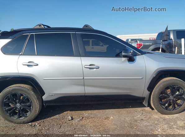 JTME6RFV5PJ038761 2023 TOYOTA RAV4 HYBRID Серебряный Вид задней части салона