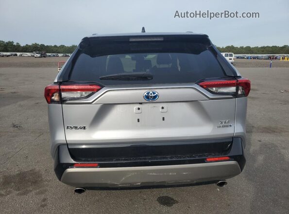 JTME6RFV9NJ023757 2022 TOYOTA RAV4 Серебряный Вид сзади