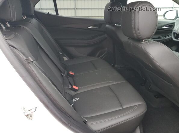 KL4AMDSLXRB154749 2024 BUICK ENCORE White Vista interior trasera