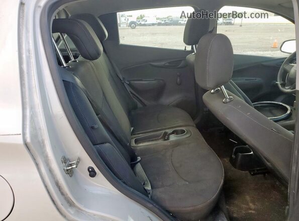 KL8CB6SA1GC620549 2016 CHEVROLET SPARK Silver Հետևի նստատեղերի տեսք
