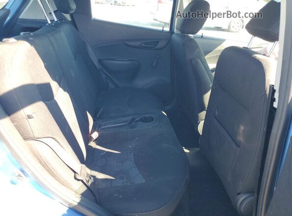 KL8CB6SA1JC476623 2018 CHEVROLET SPARK Blue Widok tylnych siedzeń