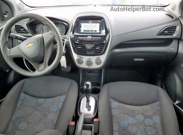 KL8CB6SA2JC476291 2018 CHEVROLET SPARK Cream Առջևի վահանակի տեսք
