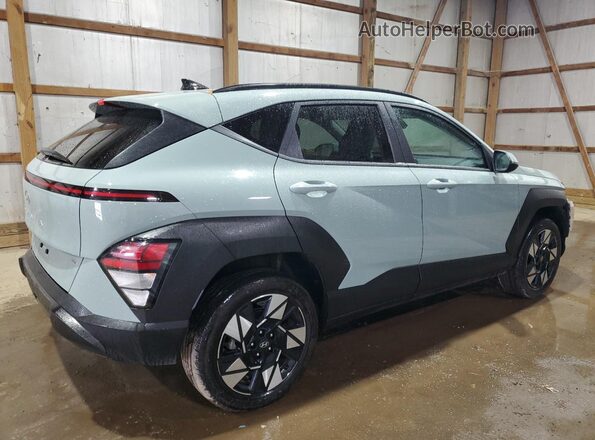 KM8HCCAB2RU075277 2024 HYUNDAI KONA Бирюзовый Задняя правая четверть