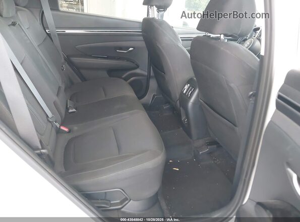 KM8JFCA11NU026663 2022 HYUNDAI TUCSON HYBRID White Widok naklejki z numerem VIN