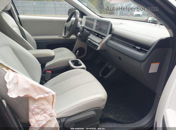 KM8KNDAF3PU139641 2023 HYUNDAI IONIQ 5 Black Widok wnętrza z przodu