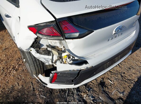 KMHC05LC6LU210062 2020 HYUNDAI IONIQ HYBRID White Front view
