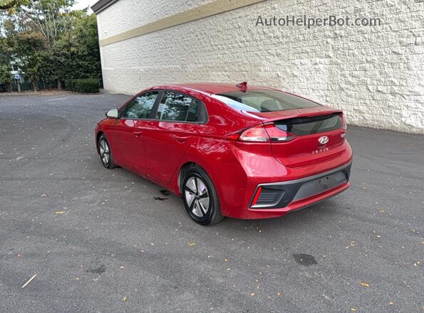 KMHC65LC6NU275429 2022 HYUNDAI IONIQ Красный Передняя правая четверть