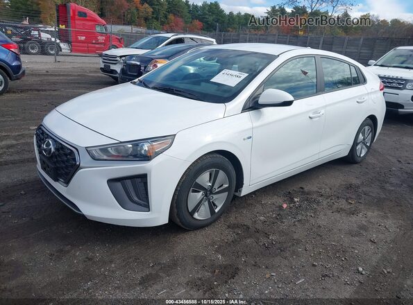 KMHC65LC7LU232196 2020 HYUNDAI IONIQ HYBRID White Front left
