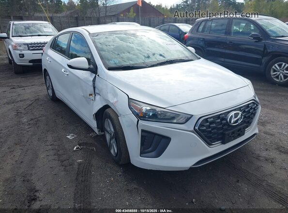 KMHC65LC7LU232196 2020 HYUNDAI IONIQ HYBRID White Front right