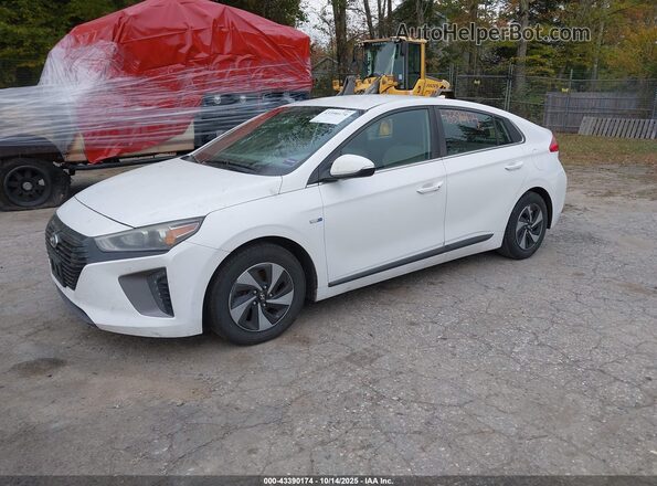 KMHC75LC2HU021900 2017 HYUNDAI IONIQ HYBRID Белый Передняя левая четверть