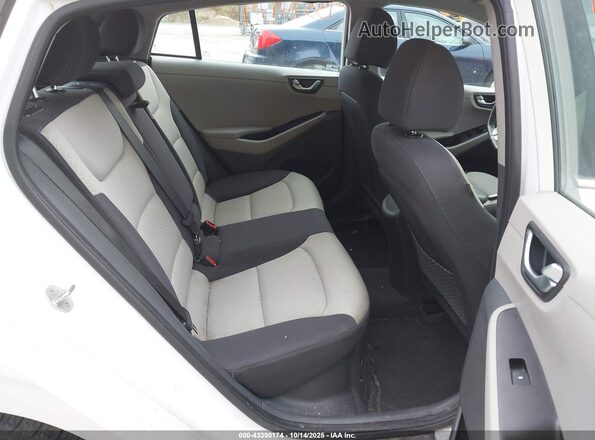 KMHC75LC2HU021900 2017 HYUNDAI IONIQ HYBRID Белый Вид наклейки с VIN-кодом