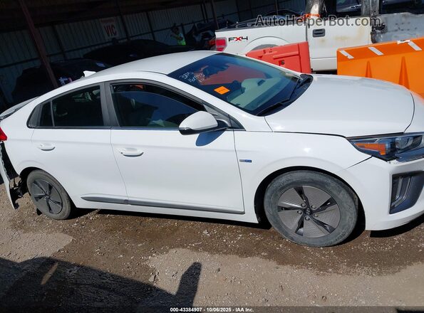 KMHC75LC8LU215419 2020 HYUNDAI IONIQ HYBRID White Вид задньої частини салону