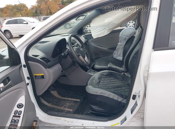 KMHCT5AE6GU248893 2016 HYUNDAI ACCENT Белый Вид салона спереди