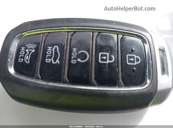 KMHLM4AG2PU395673 2023 HYUNDAI ELANTRA Синий Вид панели приборов