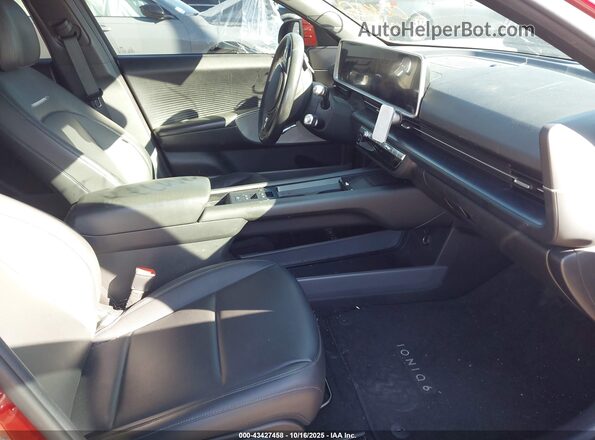KMHM34AA5PA047323 2023 HYUNDAI IONIQ 6 Maroon Vista interior delantera