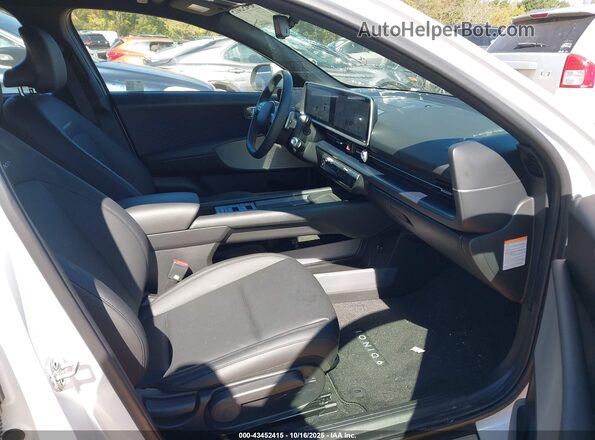 KMHM34AC8RA081406 2024 HYUNDAI IONIQ 6 White Vista interior delantera