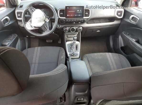 KMHRC8A3XSU370188 2025 HYUNDAI VENUE Красный Вид панели приборов