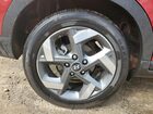 2025 Hyundai Venue Sel Красный vin: KMHRC8A3XSU370188 Damage: Right Rear Wheel, Curb Rash, 3 To 4 Inches
