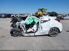 2020 Hyundai Veloster 2.0 Premium Белый vin: KMHTG6AF7LU021208