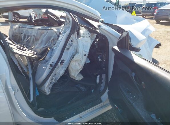 KMHTG6AF7LU021208 2020 HYUNDAI VELOSTER Белый Вид салона спереди