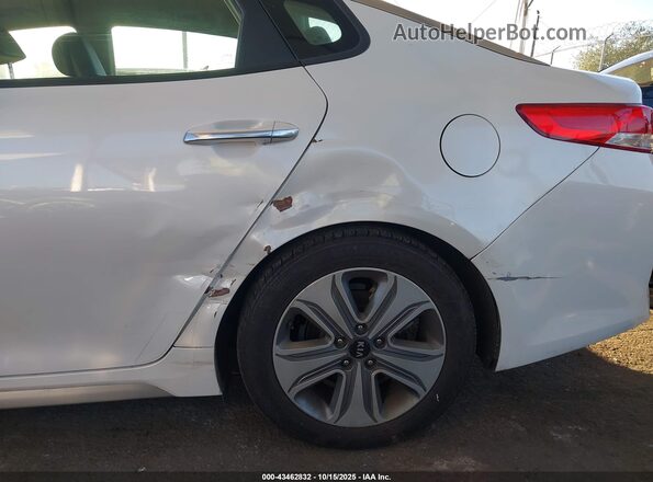 KNAGU4LE8H5013642 2017 KIA OPTIMA HYBRID Белый Вид спереди