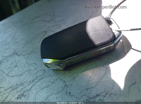KNDCD3LD9L5399788 2020 KIA NIRO PLUG-IN HYBRID Silver Dashboard view