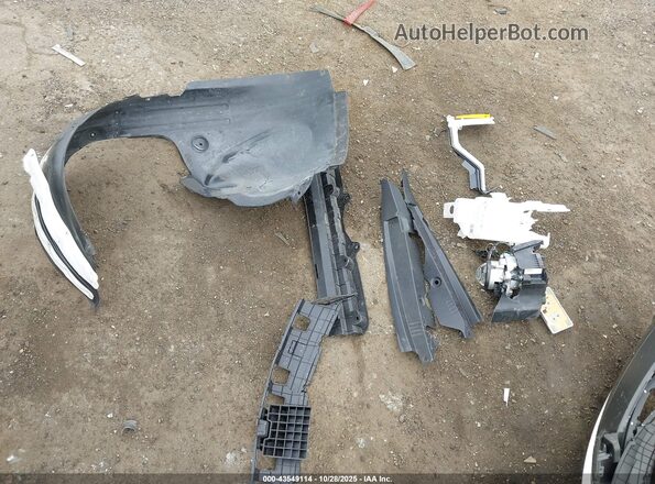 KNDCP3LE3R5171519 2024 KIA NIRO Черный 