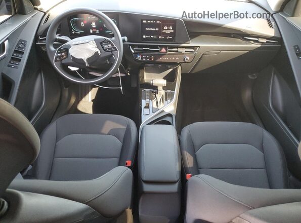 KNDCP3LE7S5264792 2025 KIA NIRO Black Vista del salpicadero