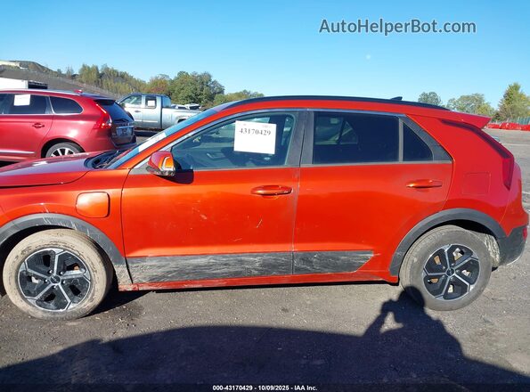 KNDCS3LF8P5070478 2023 KIA NIRO PLUG-IN HYBRID Orange სალონის 360-გრადუსიანი ხედი