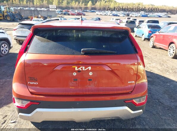 KNDCS3LF8P5070478 2023 KIA NIRO PLUG-IN HYBRID Orange 