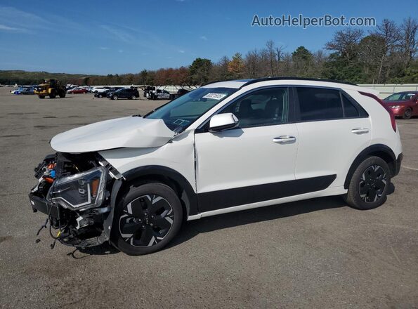 KNDCT3L16R5114093 2024 KIA NIRO White წინა მარცხენა ხედი სამი მეოთხედიდან