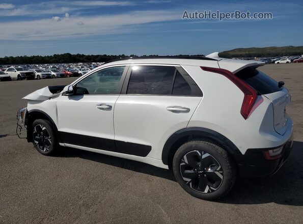 KNDCT3L16R5114093 2024 KIA NIRO White უკანა მარცხენა