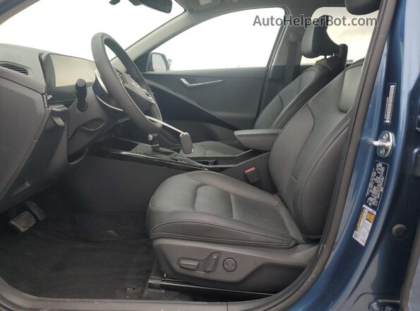 KNDCT3LE0S5216689 2025 KIA NIRO Синий Вид салона спереди
